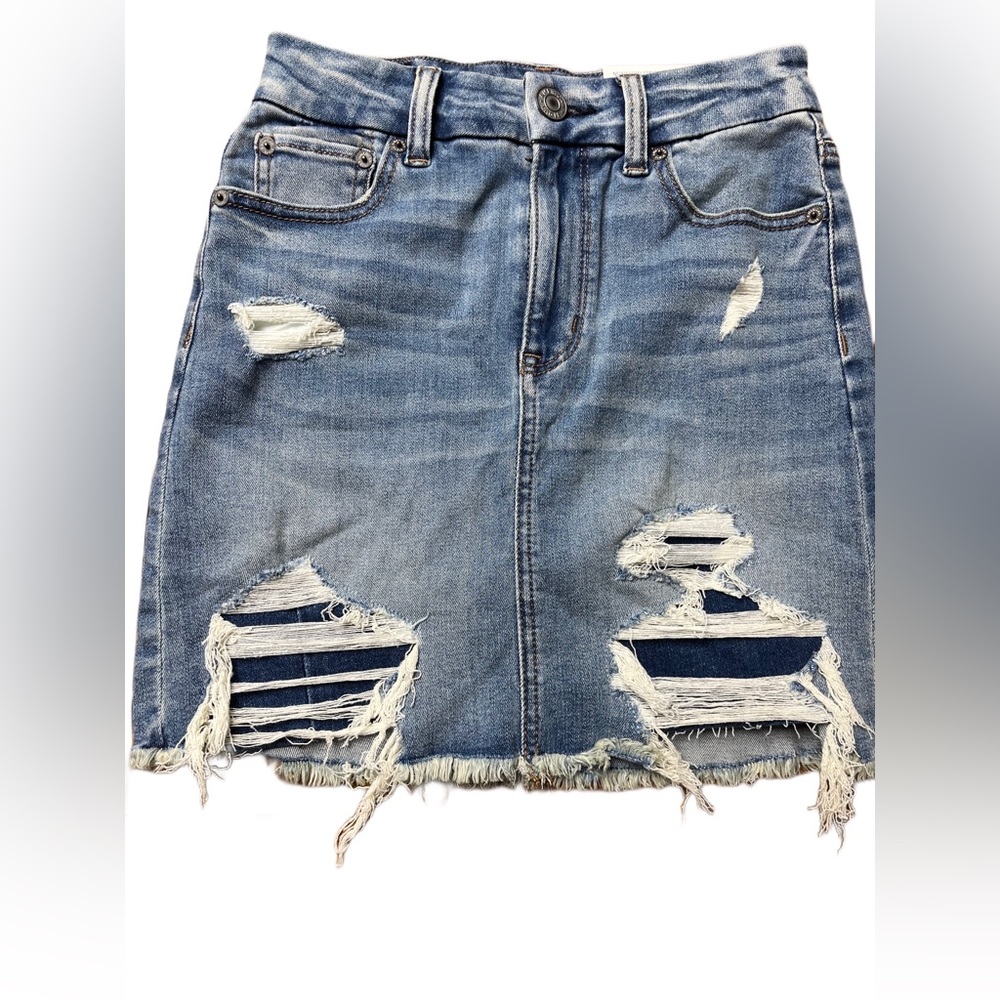 American Eagle High Rise Mini Skirt- stretch/curvy size 0. New with tags.